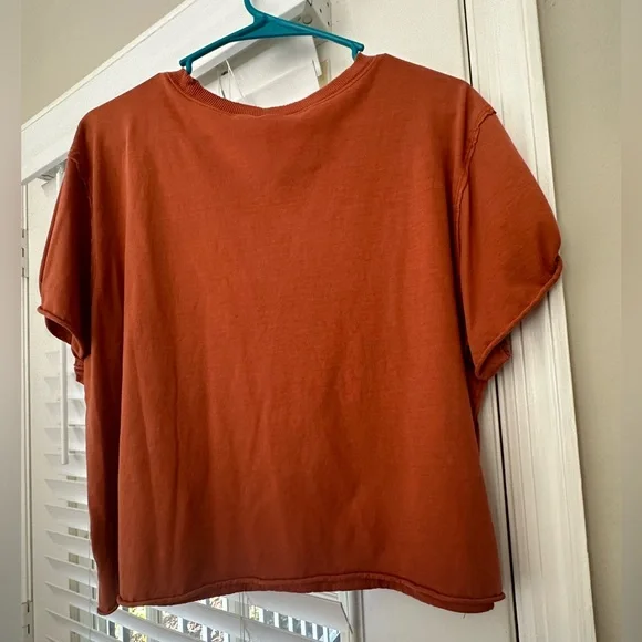 Burnt orange crop top short sleeved shirt - Picture 3 of 3